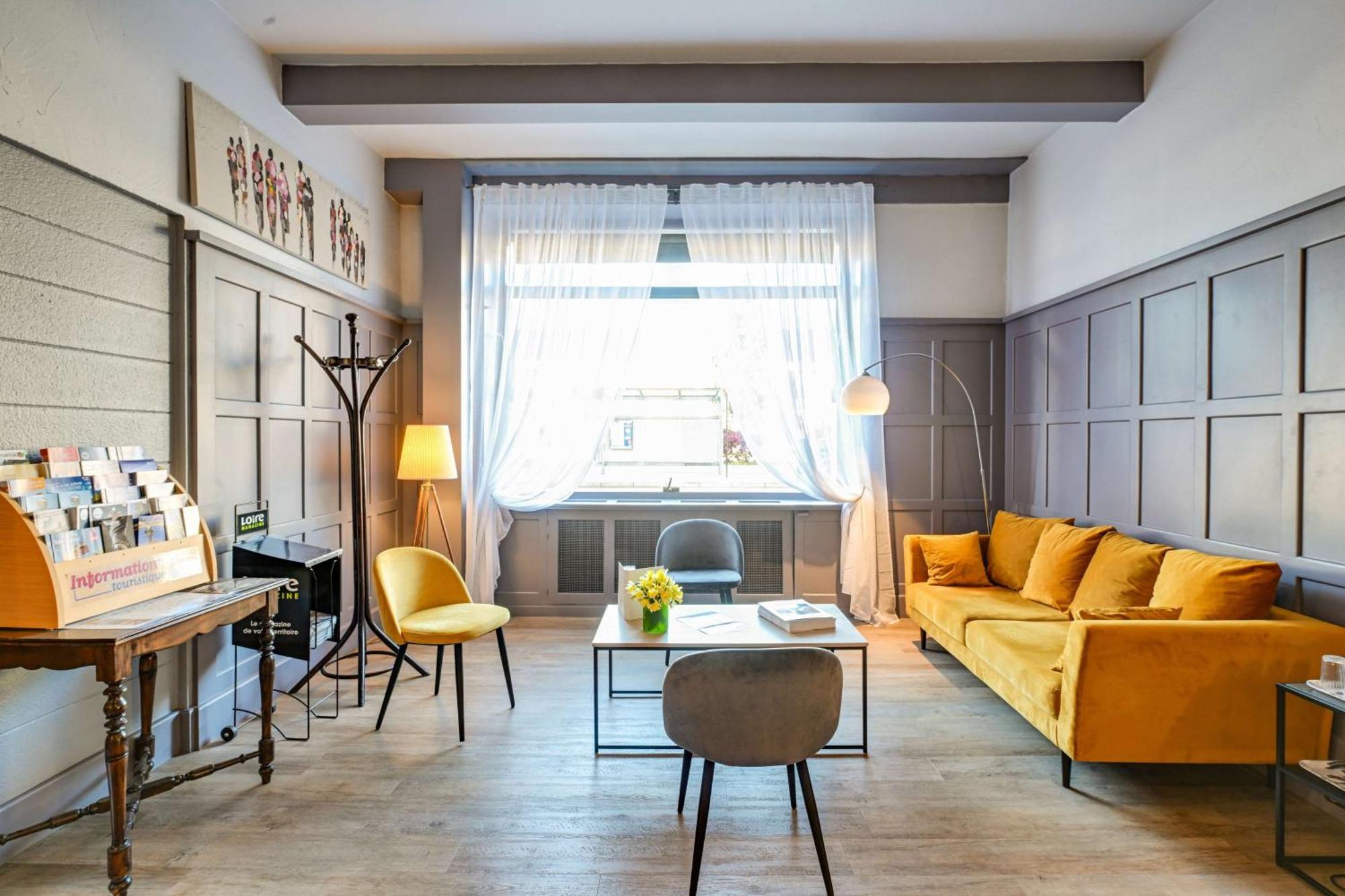 Brit Hotel Roanne - Le Grand Hotel Dış mekan fotoğraf