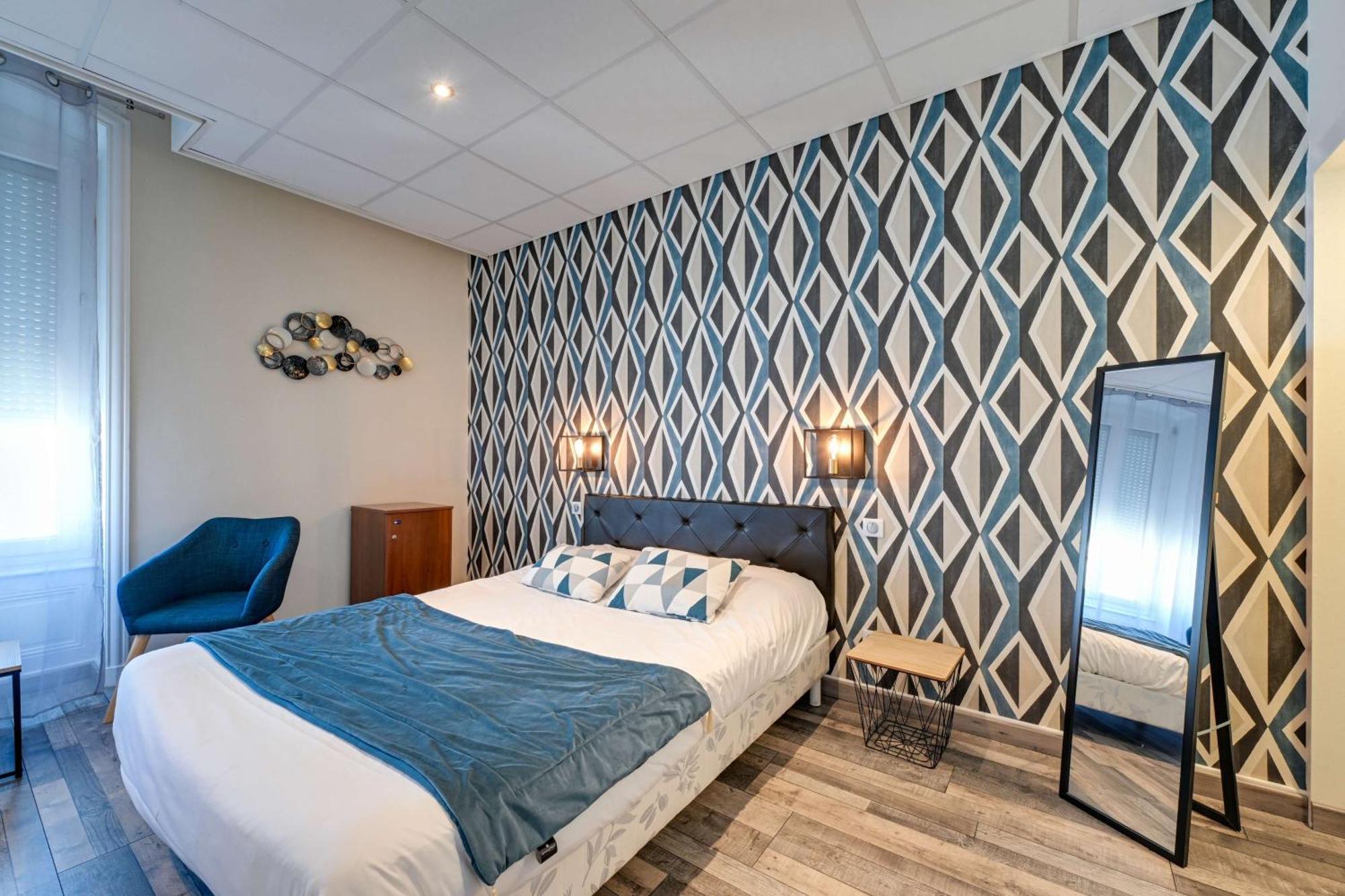 Brit Hotel Roanne - Le Grand Hotel Dış mekan fotoğraf