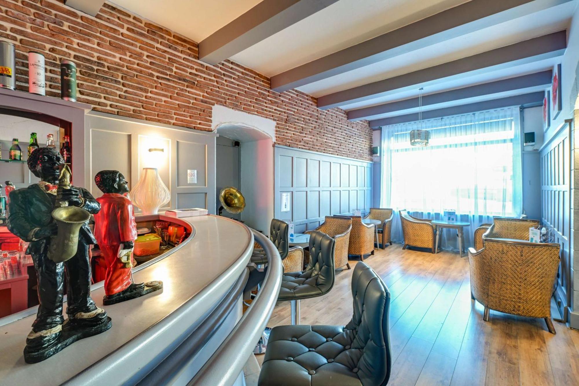 Brit Hotel Roanne - Le Grand Hotel Dış mekan fotoğraf