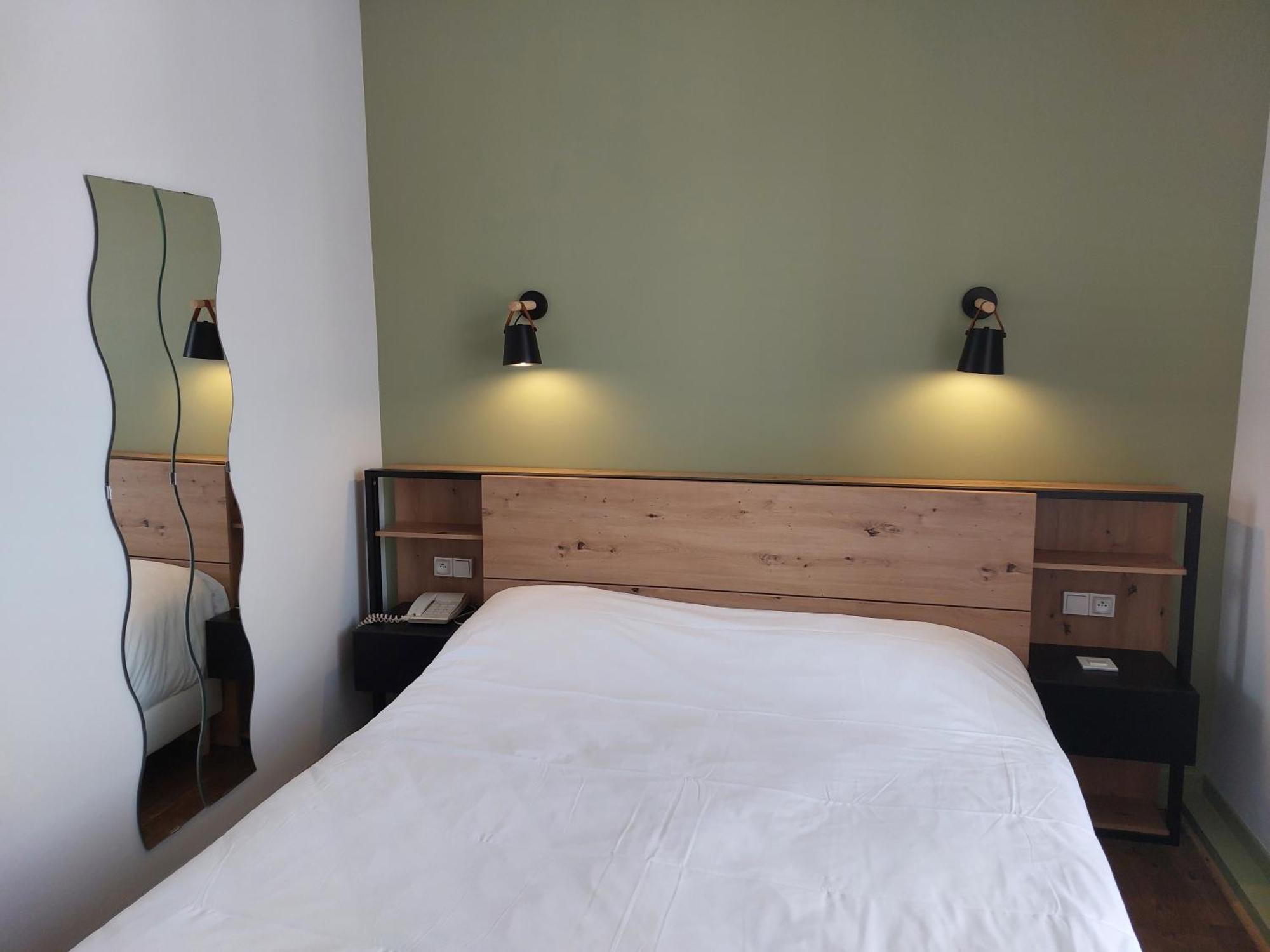 Brit Hotel Roanne - Le Grand Hotel Dış mekan fotoğraf