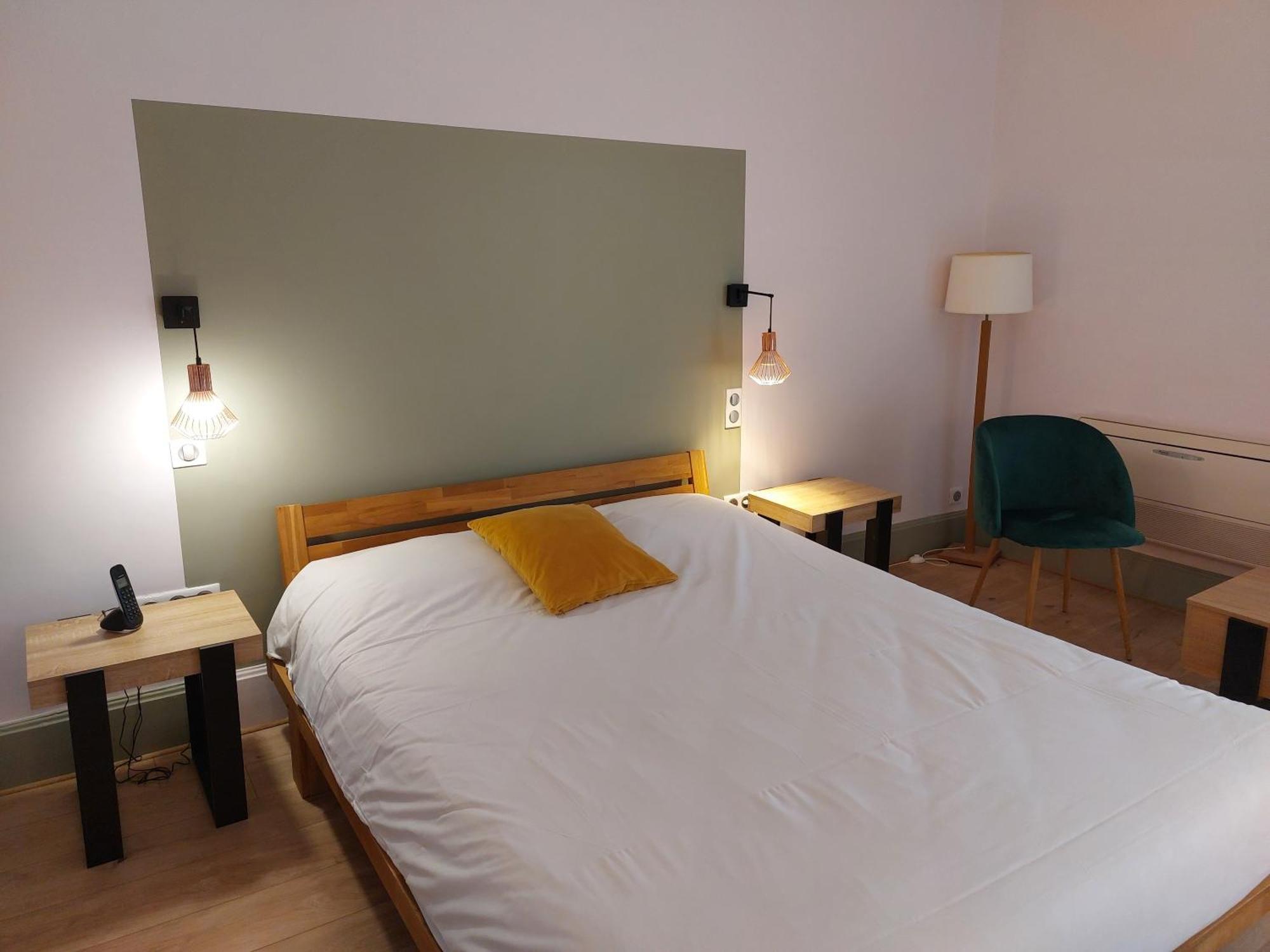 Brit Hotel Roanne - Le Grand Hotel Dış mekan fotoğraf